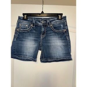 Miss Me signature shorts size‎ 27